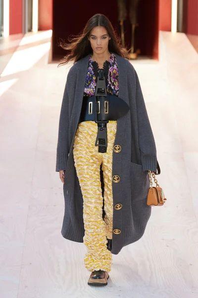 Look 41